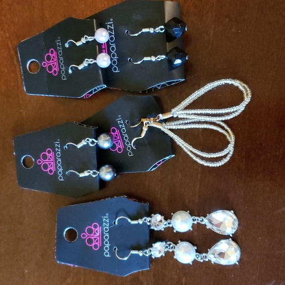 paparazzi Jewelry - Paparazzi earrings 5 pair lot seed bead pearls